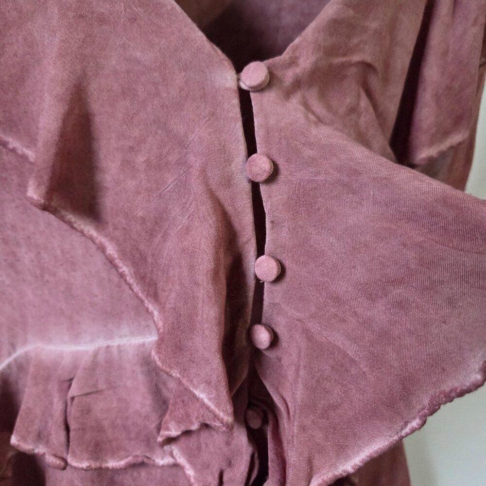 EUC LIKE NEW ENTRO V NECK RUFFLED HIGH LOW BUTTONED TOP SIZE LARGE - Picture 10 of 16